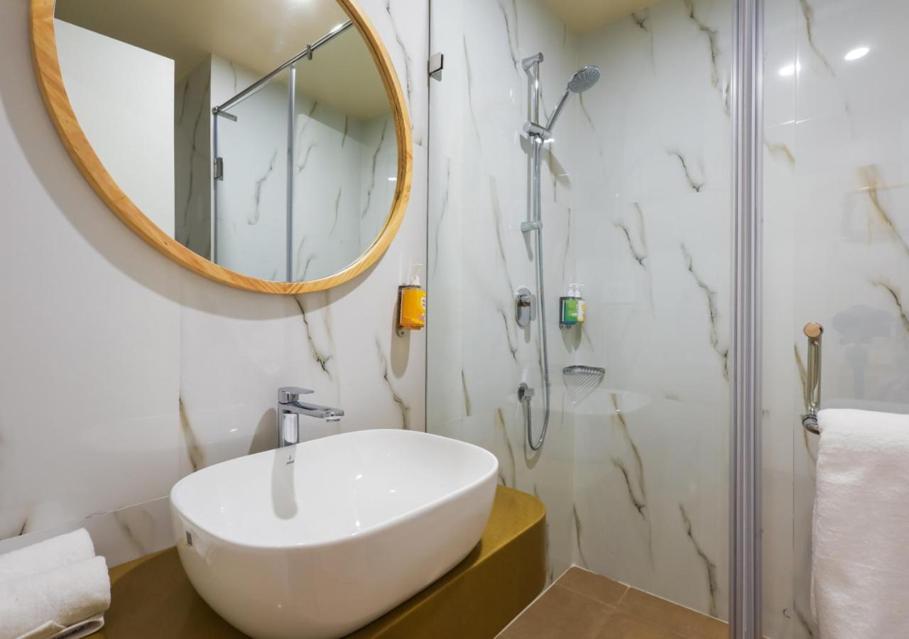 Bloom Hotel - Golf Course Road, Sector 43 Gurgaon Exterior foto
