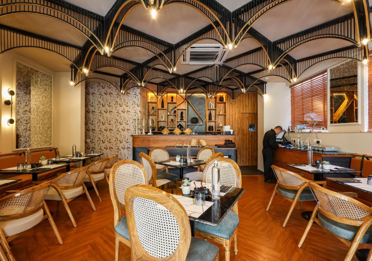 Bloom Hotel - Golf Course Road, Sector 43 Gurgaon Exterior foto